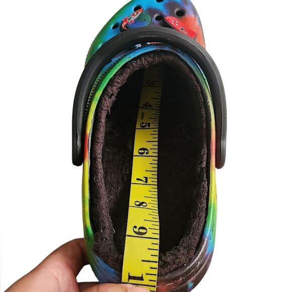 Crocs Classic Tie-Dye Dual Clogs Comfort Graphic W/Jibbitzs Size Men 5/Youth J5 - Picture 11 of 13